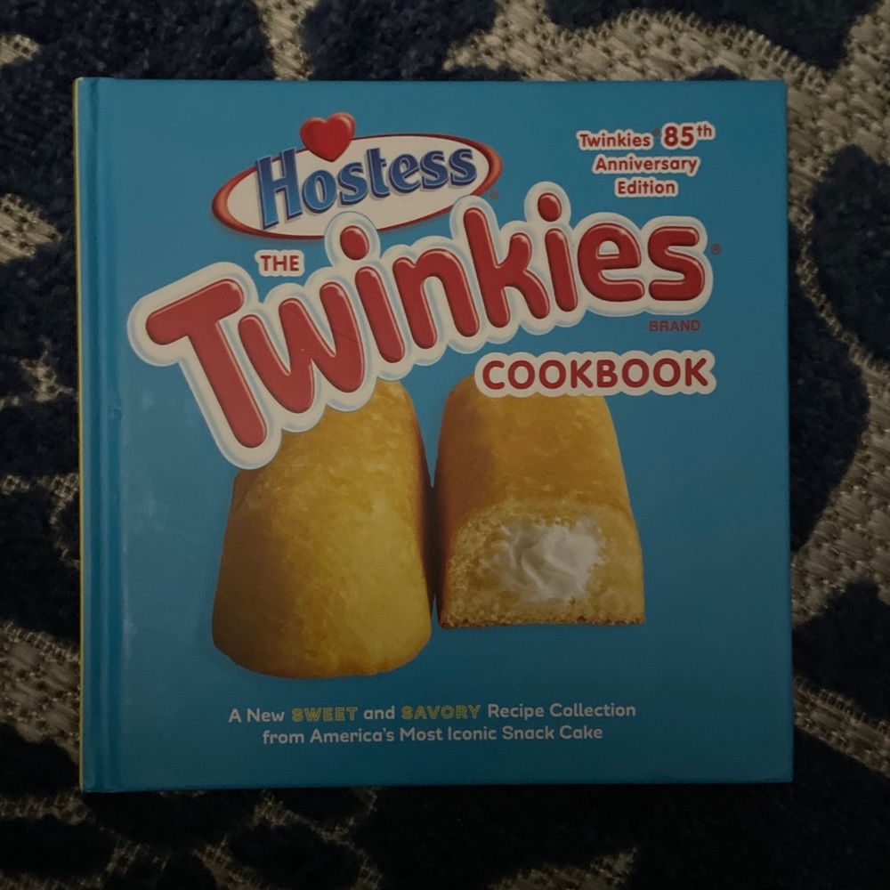 The Twinkies Cookbook, 85th Anniversary Edition: A New Sweet and Savory